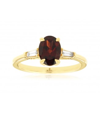 14K Yellow Gold Oval Garnet & Baguette Ring