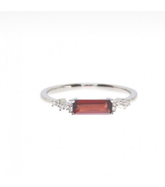 14K White Gold Rectangular Garnet Diamond Ring