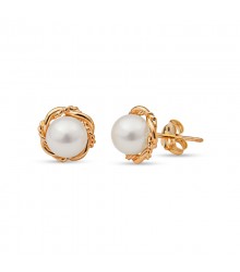 Elegant Round Sapphire Earrings with 4 Diamond Points